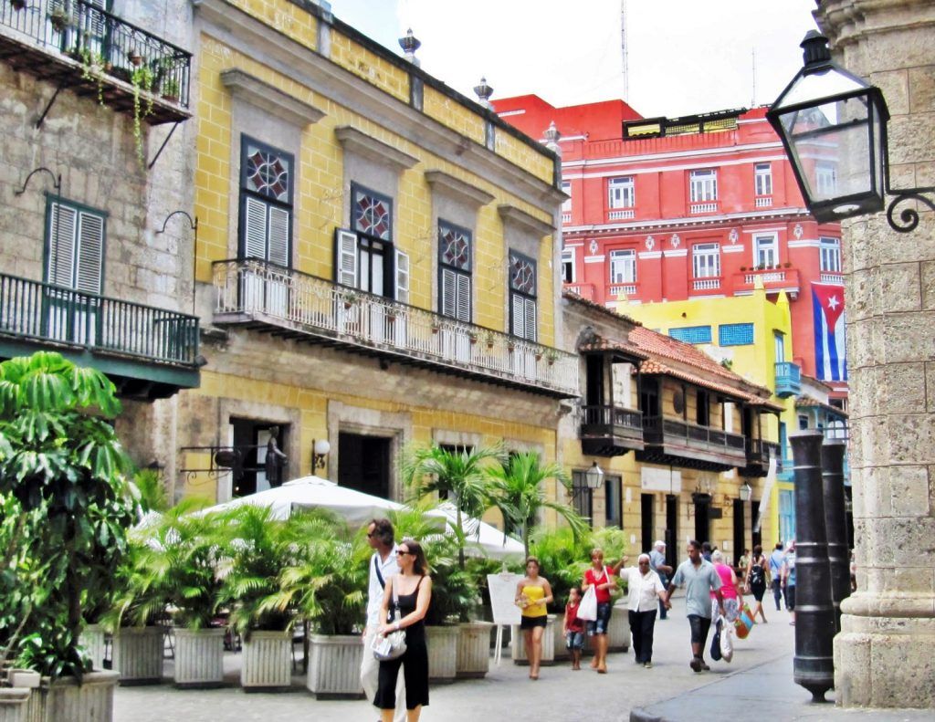 obispo y mercaderes
